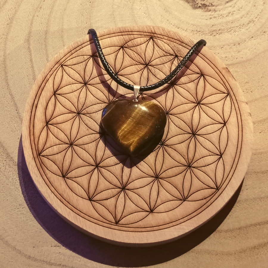 Pendentif coeur en oeil de tigre