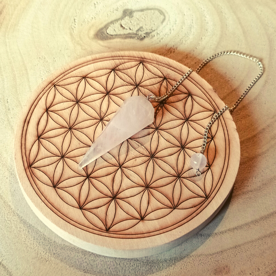 Pendule cône en quartz rose