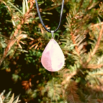 Pendentif-larme-quartz-rose