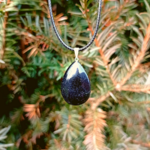 Pendentif-larme-obsidienne-noire