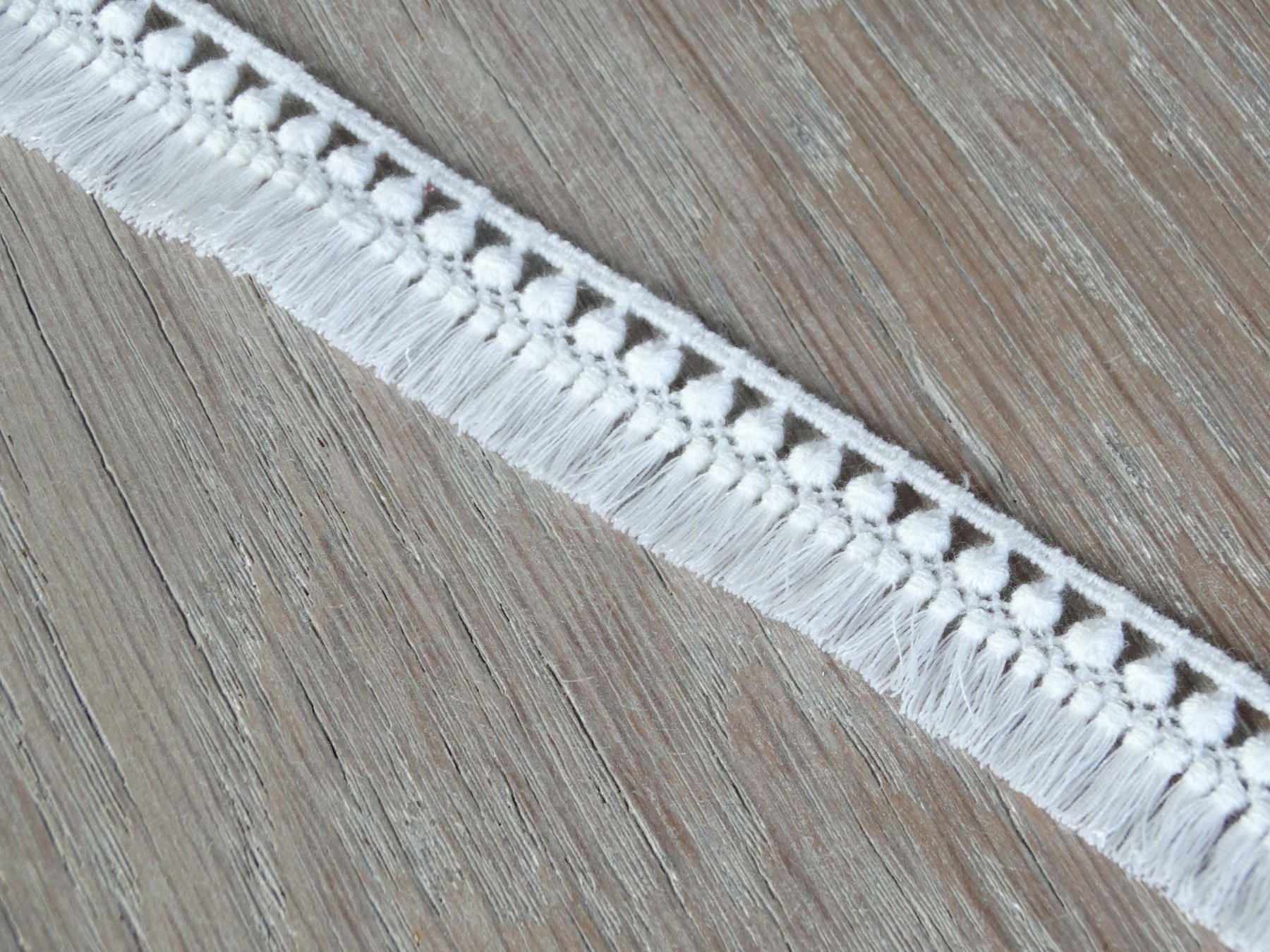 Ruban Guipure Pompon coton blanc