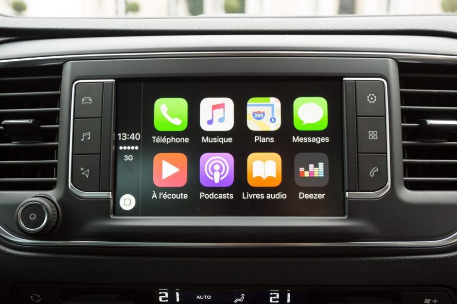 Ajouter la fonction Apple CarPlay et Android Mirroring sur Toyota ProAce de 2016 à 2019