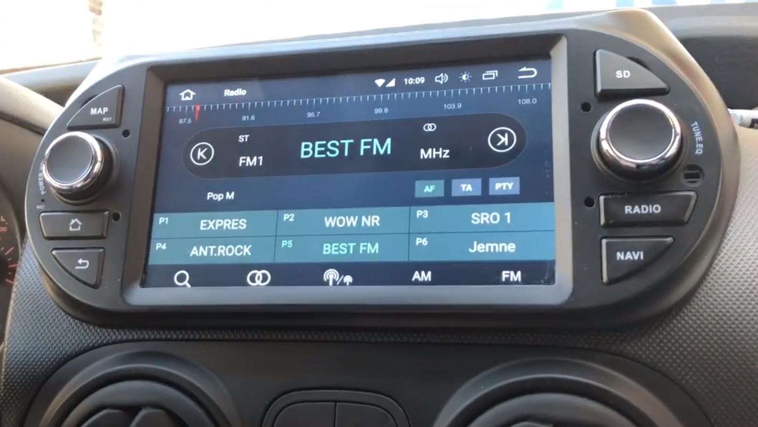 Autoradio tactile GPS Android 13.0 et Apple Carplay Fiat Qubo et Fiat Fiorino de 2008 à 2017