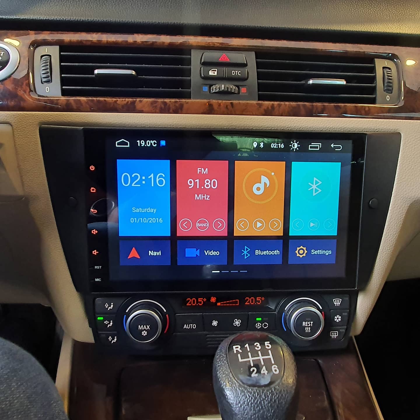 Autoradio tactile GPS Android 11.0 et Apple Carplay sans fil BMW Série 3 de 2005 à 2012