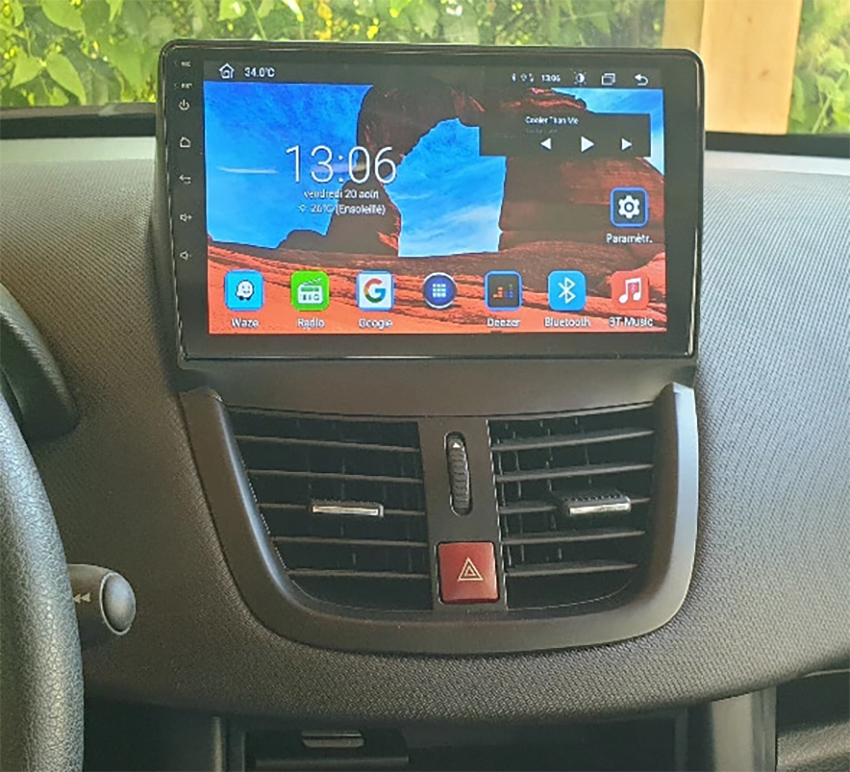 Ecran tactile QLED GPS Apple Carplay et Android Auto sans fil Peugeot 207