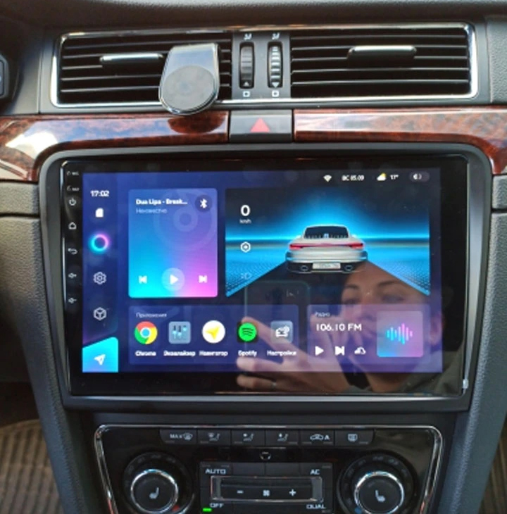 Ecran tactile QLED GPS Apple Carplay et Android Auto sans fil Skoda Superb de 2008 à 2015
