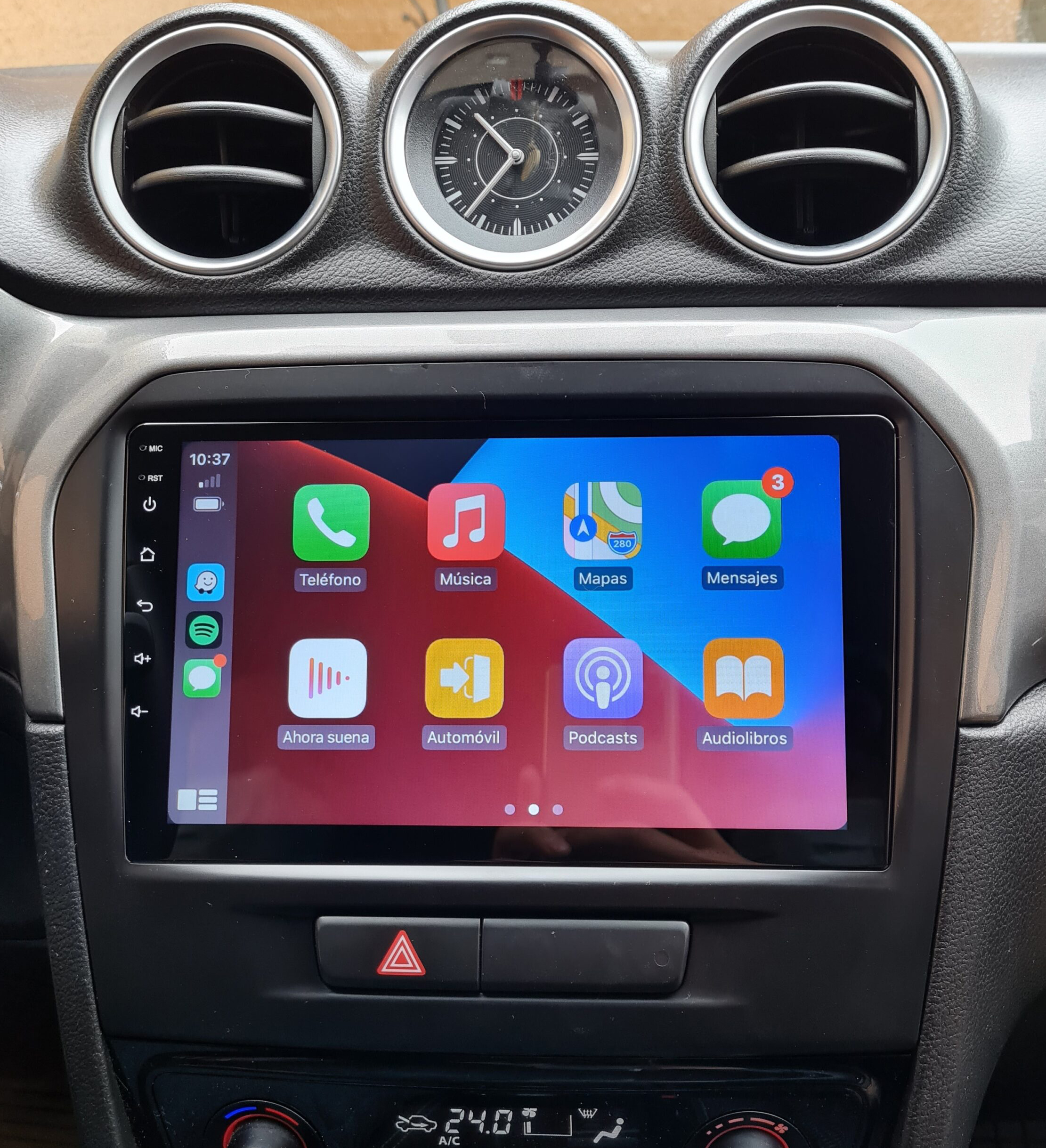 Ecran tactile QLED GPS Apple Carplay et Android Auto sans fil Suzuki Vitara de 04/2015 à 2020