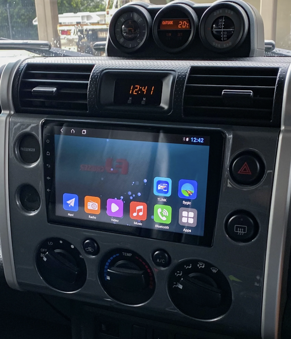 Ecran tactile QLED GPS Apple Carplay et Android Auto sans fil Toyota FJ Cruiser de 2006 à 2020
