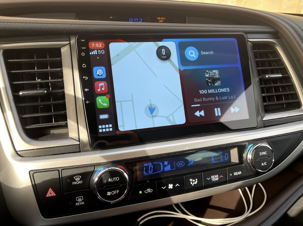 Ecran tactile QLED GPS Apple Carplay et Android Auto sans fil Toyota Highlander de 2015 à 2019