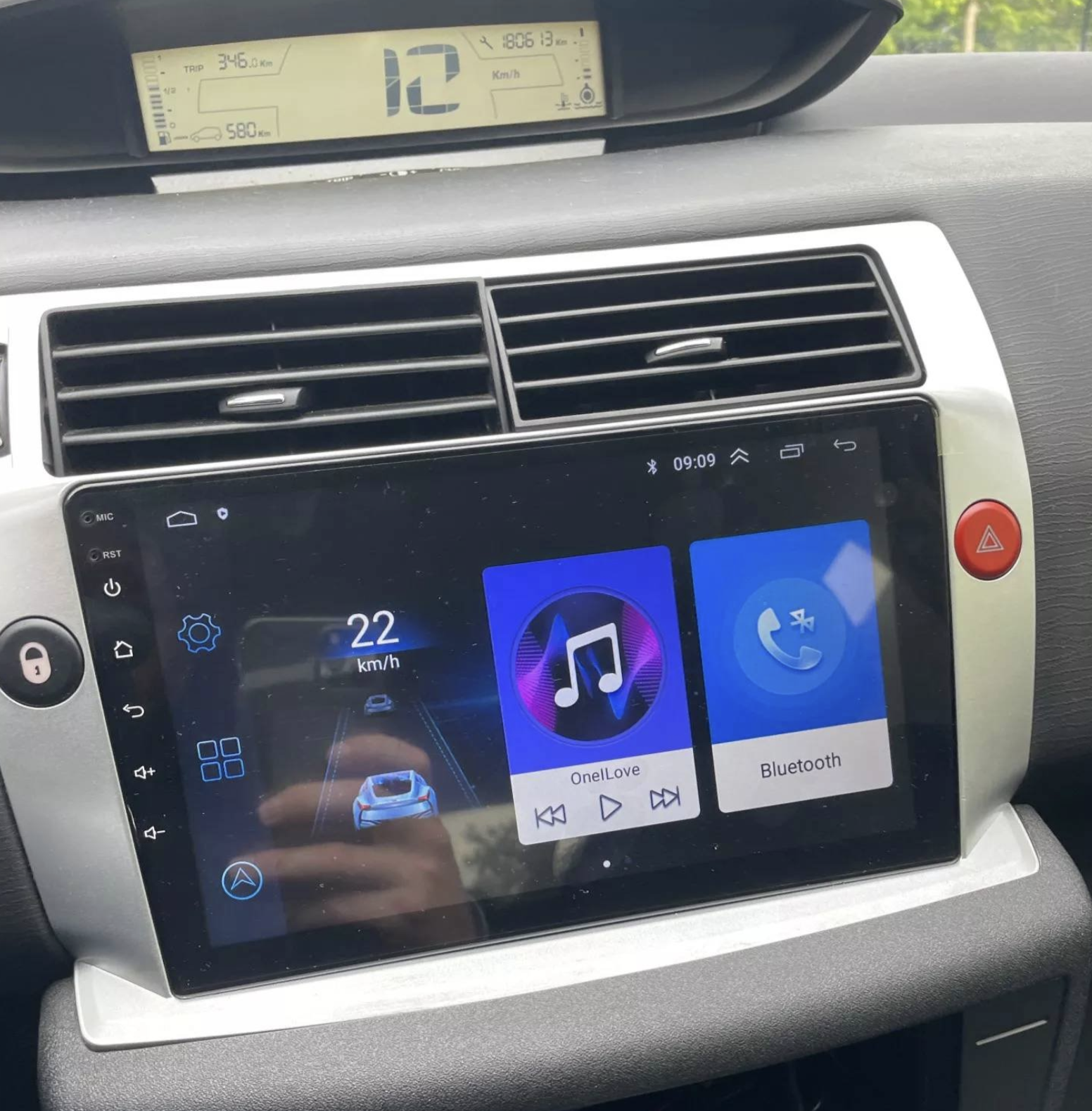 Ecran tactile QLED GPS Apple Carplay et Android Auto sans fil Citroën C4 de 2004 à 2011
