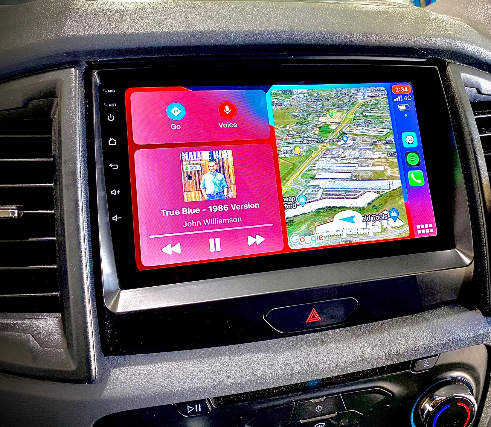 Ecran tactile QLED GPS Apple Carplay et Android Auto sans fil Ford Ranger et Everest de 2015 à 2021