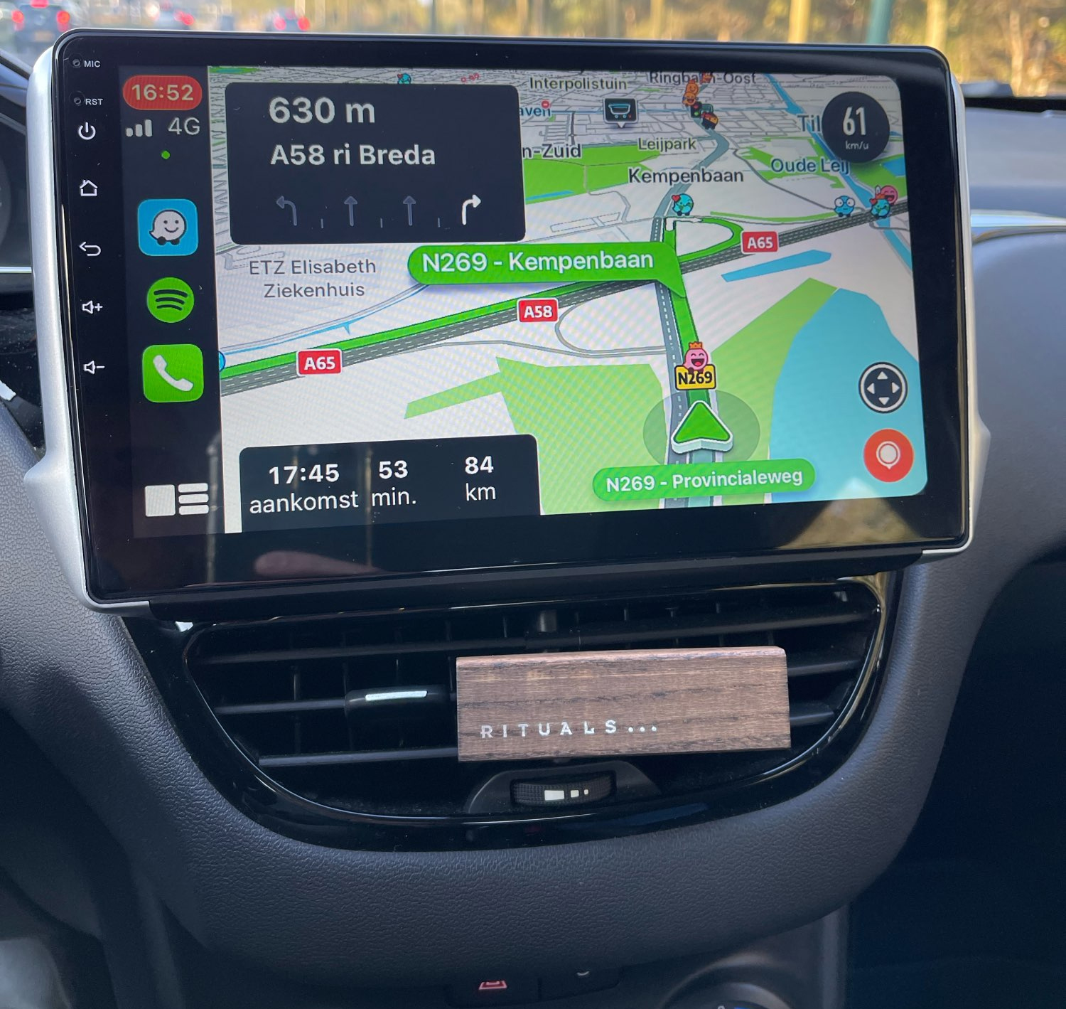 Ecran tactile QLED GPS Apple Carplay et Android Auto sans fil Peugeot 208 et Peugeot 2008 de 2012 à 2019