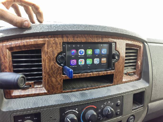 Autoradio tactile GPS Android 13.0 et Bluetooth Dodge Charger, Caliber, Dakota, Durango et Dodge RAM