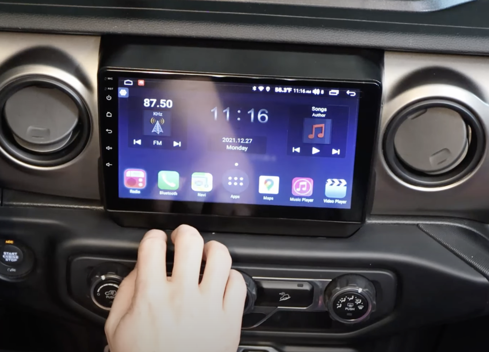 Ecran tactile QLED GPS Android 13.0 et Apple Carplay Jeep Wrangler de 2018 à 2021