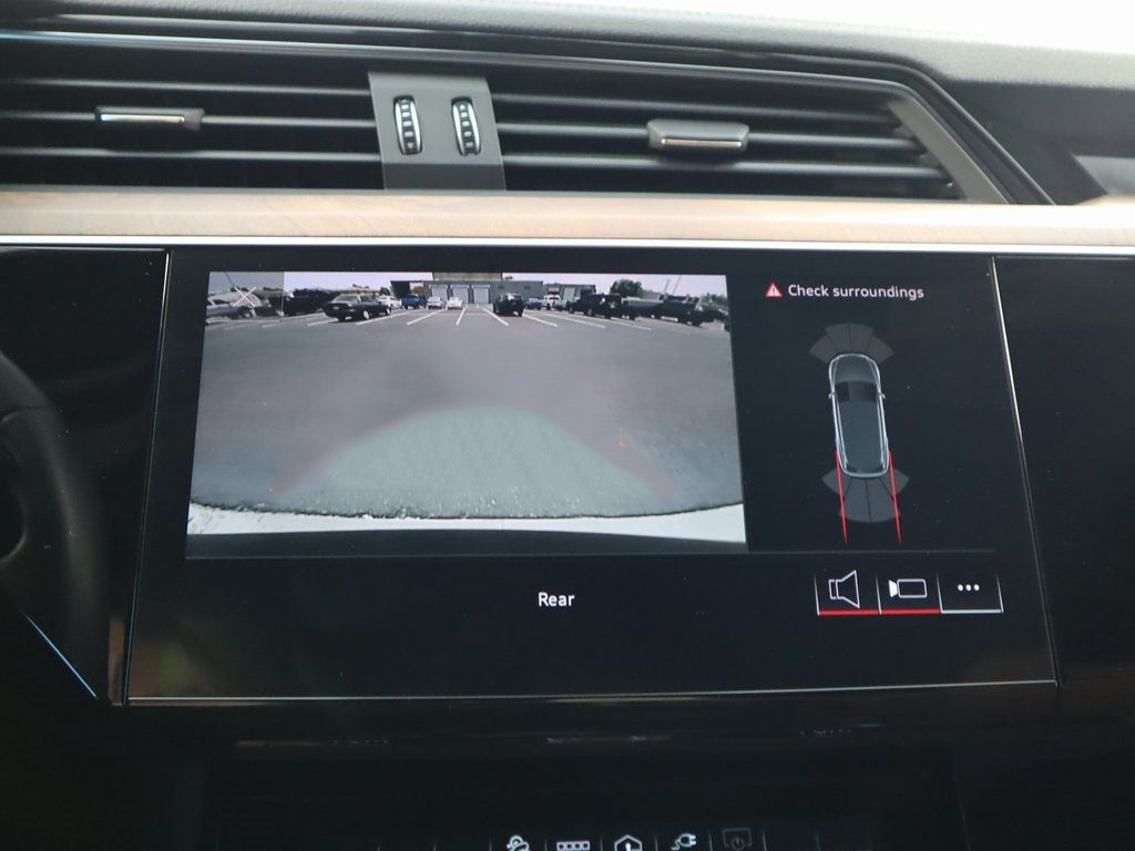 Interface Multimédia vidéo pour caméra de recul Audi e-tron depuis 03/2019