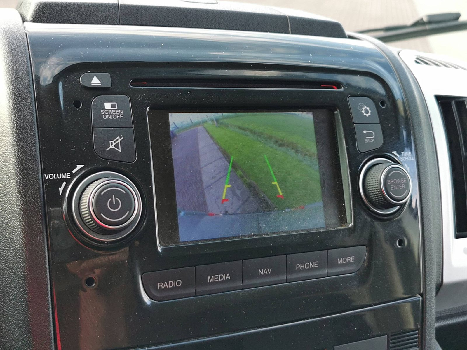 Interface Multimédia vidéo pour caméra compatible Citroën Jumper de 2014 à 2022