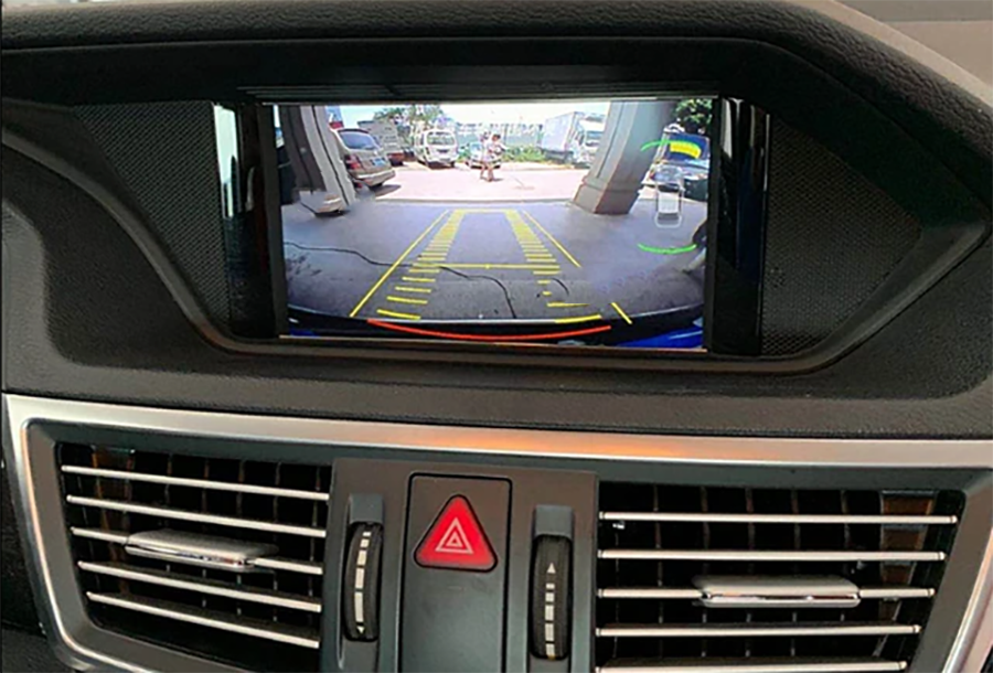 Interface Multimédia vidéo pour caméra compatible Mercedes Classe C W204 de 2011 à 2014