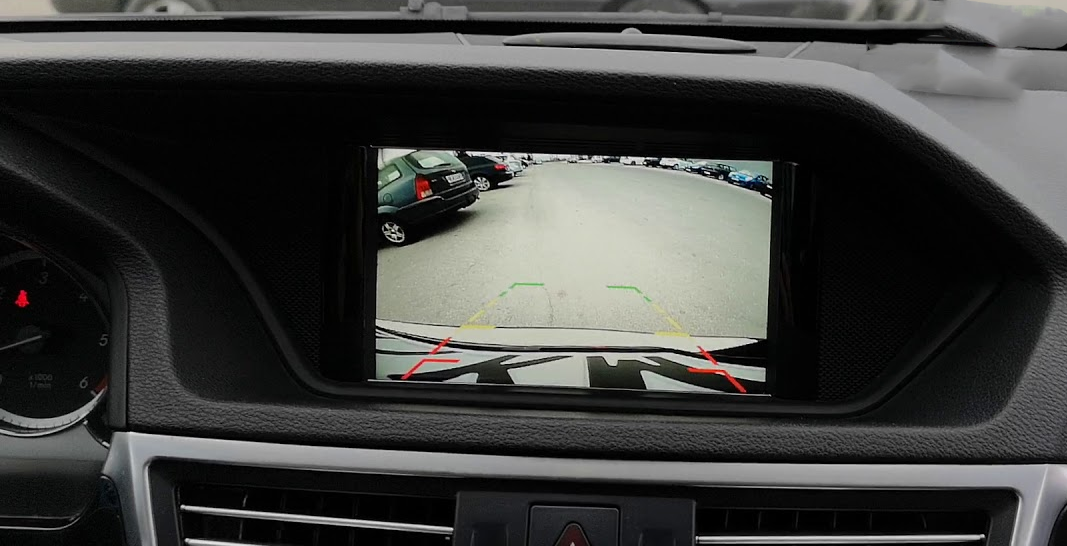 Interface Multimédia vidéo pour caméra compatible Mercedes Classe E de 2009 à 2016