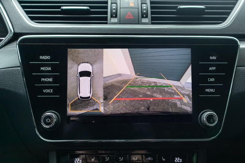 Interface Multimédia vidéo pour caméra compatible Skoda Superb de 2015 à 2023