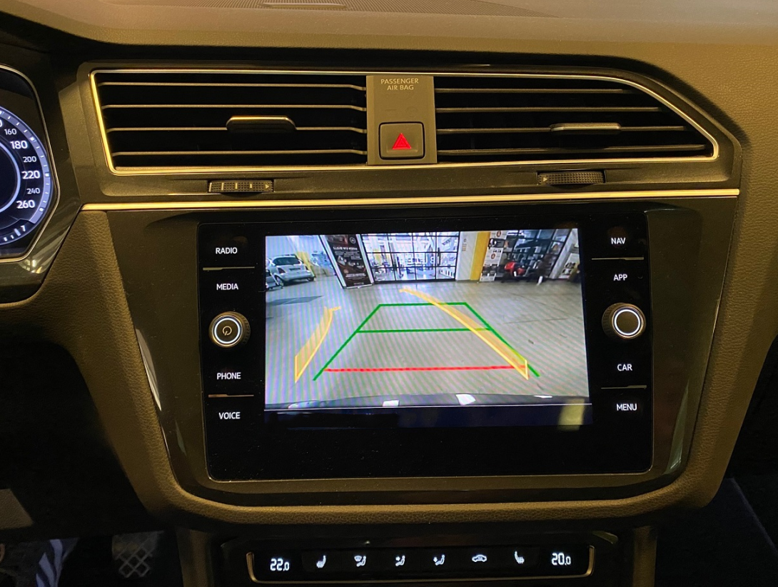 Interface Multimédia vidéo pour caméra compatible Volkswagen Touran et Tiguan depuis 2016