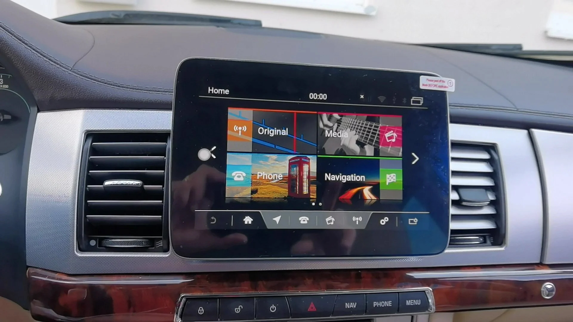 Ecran tactile 26 cm Android Auto et Apple Carplay sans fil Jaguar XF de 2012 à 2015