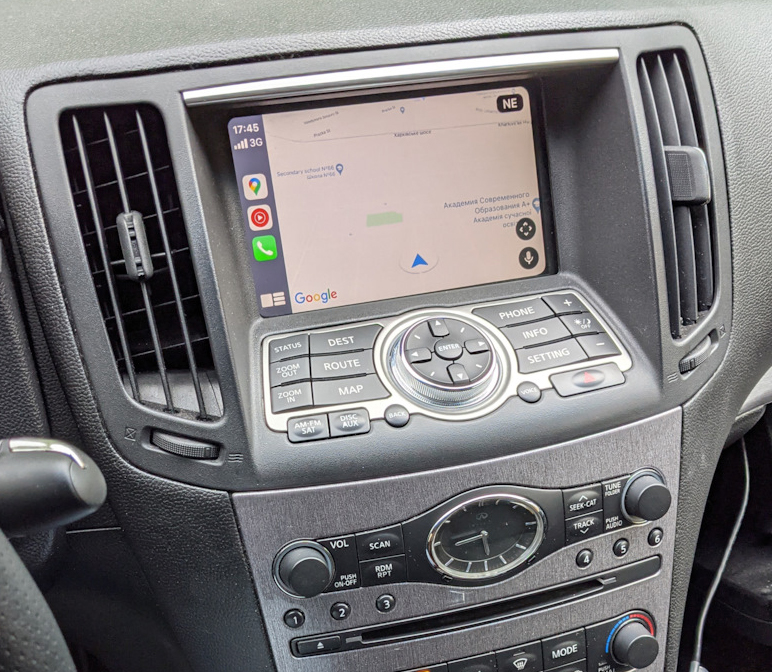 infiniti-QX70-carplay-02