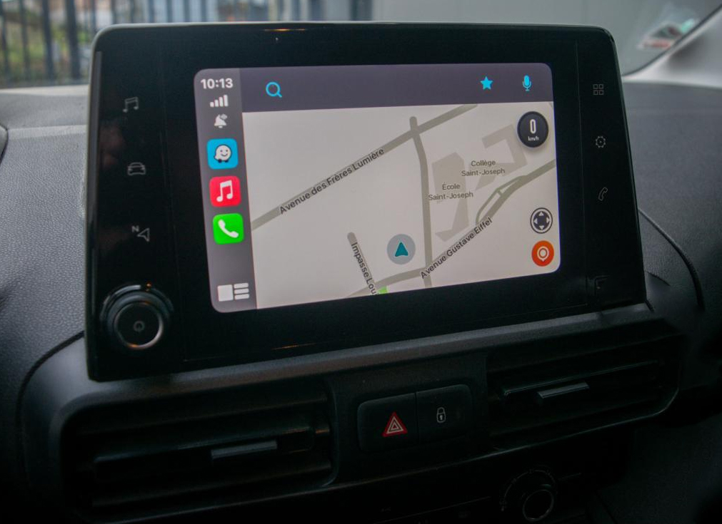 Boîtier CarPlay & Android Auto Sans Fil pour Peugeot Partner & Rifter (depuis 2018) - Compatible Écran d\'Origine