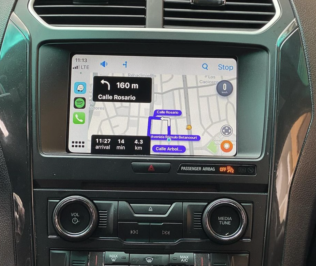 Boîtier CarPlay & Android Auto Sans Fil pour Ford Explorer (2010-2018) - Compatible Écran d\'origine SYNC2