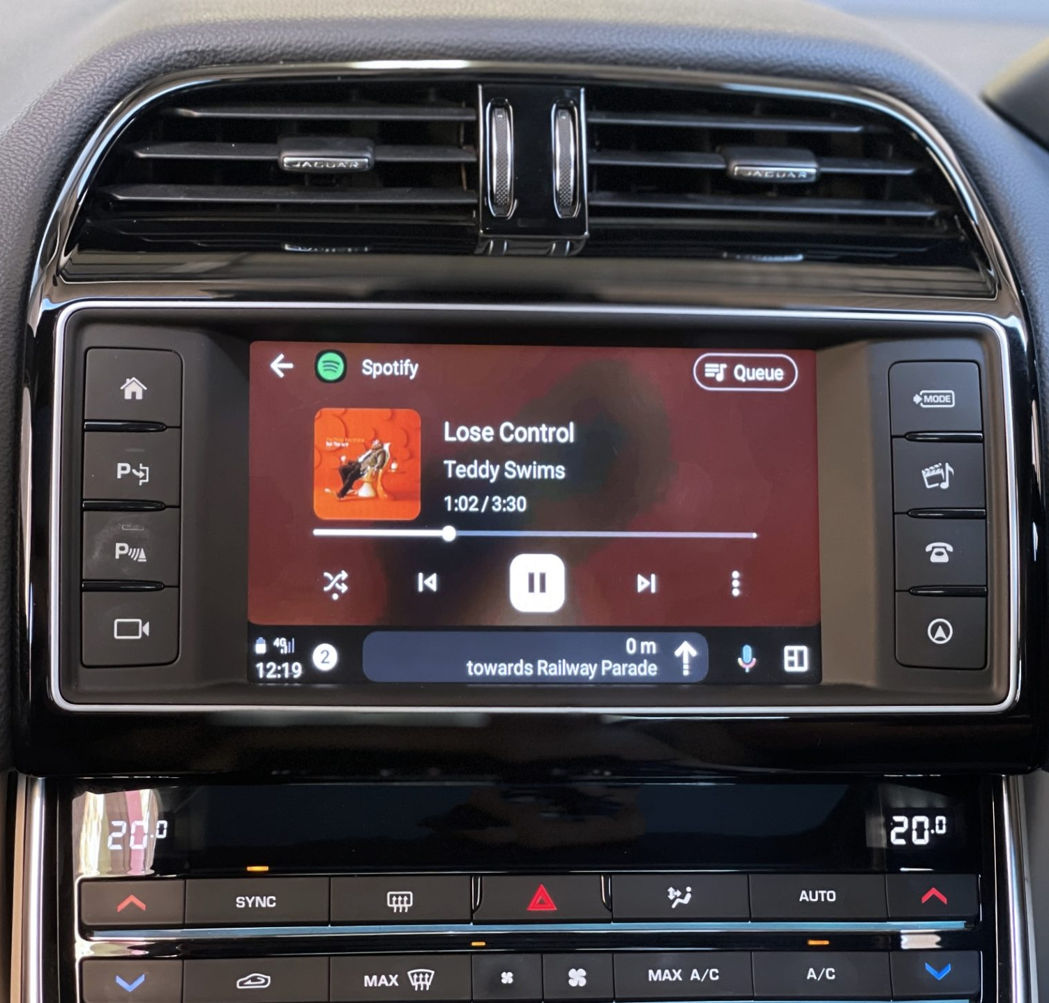 android-auto-jaguar-xe-00