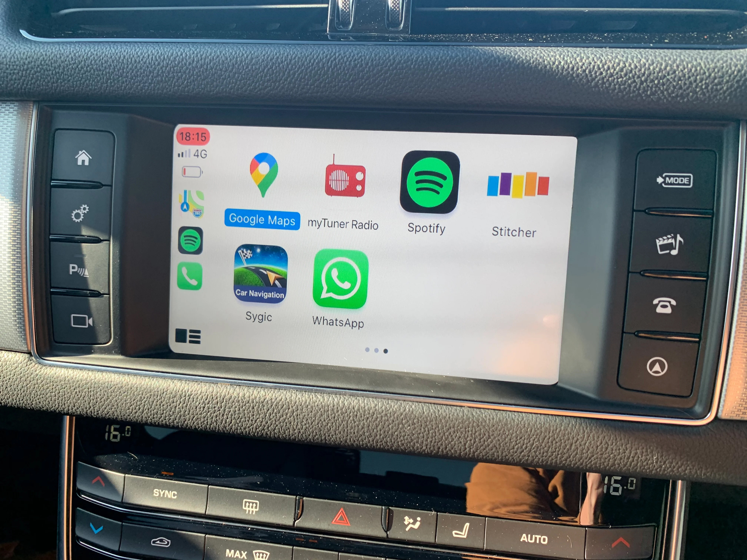 carplay-jaguar-xf2015-01