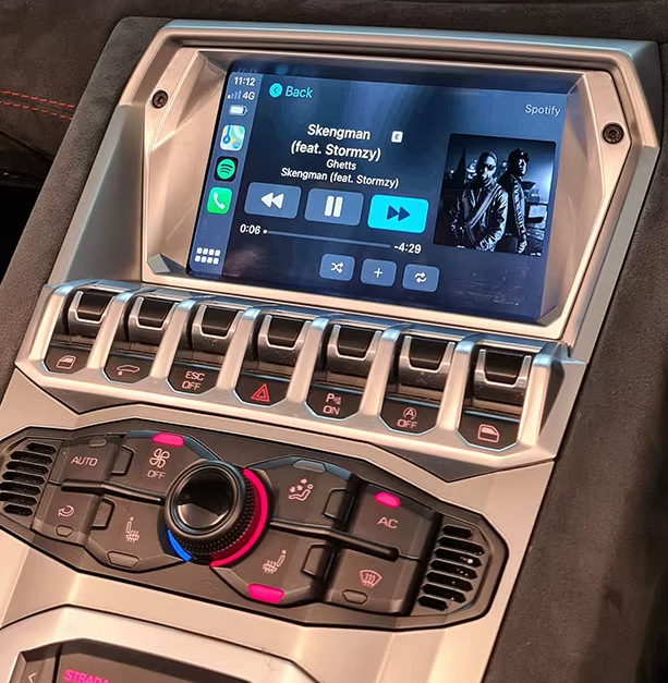 Boîtier CarPlay & Android Auto Sans Fil pour Lamborghini Aventador (2011-2020) - Compatible Écran d\'Origine