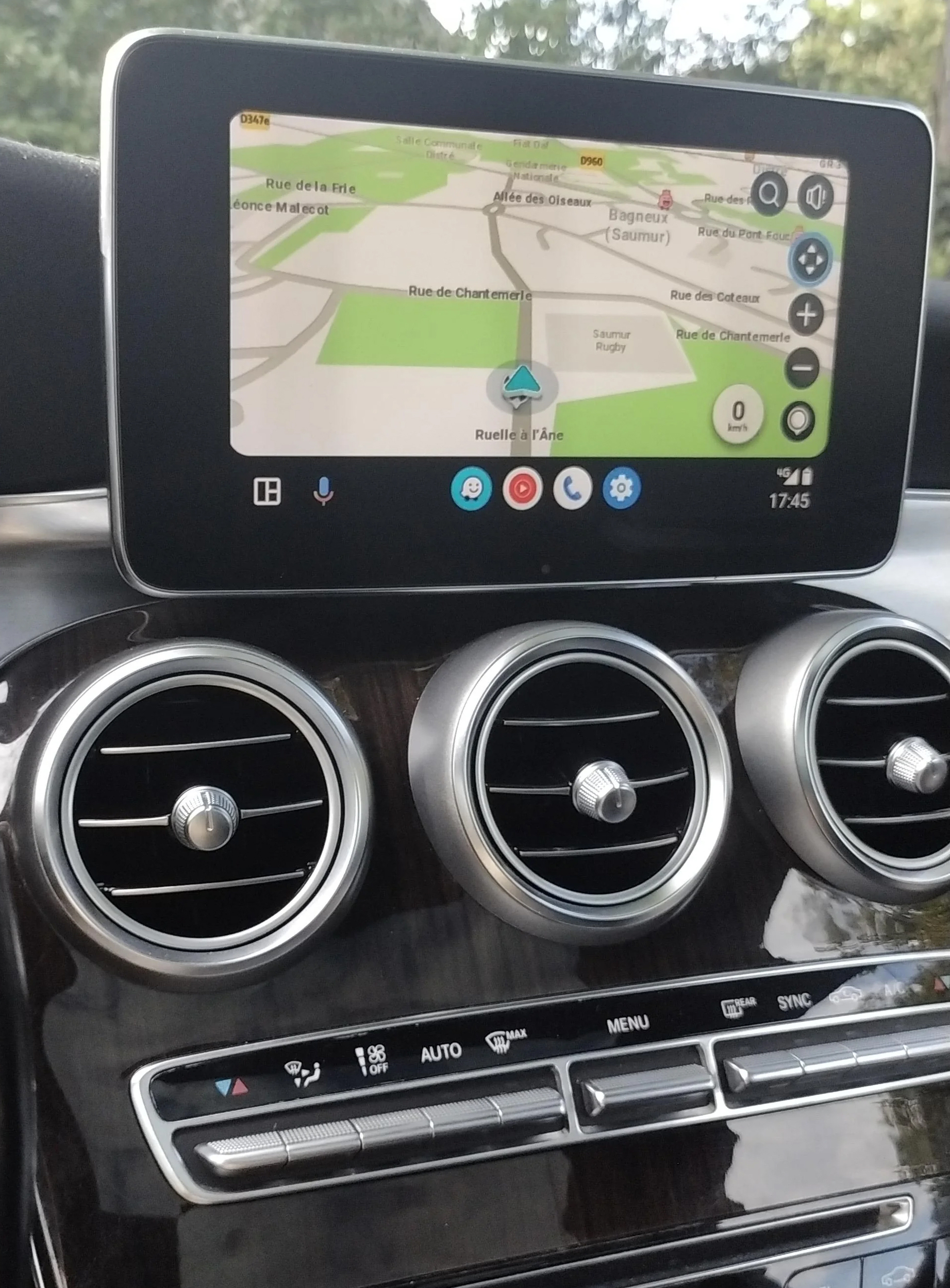 Boîtier CarPlay & Android Auto Sans Fil pour Mercedes Classe C & GLC (2015-2019) - Compatible Écran d\'Origine