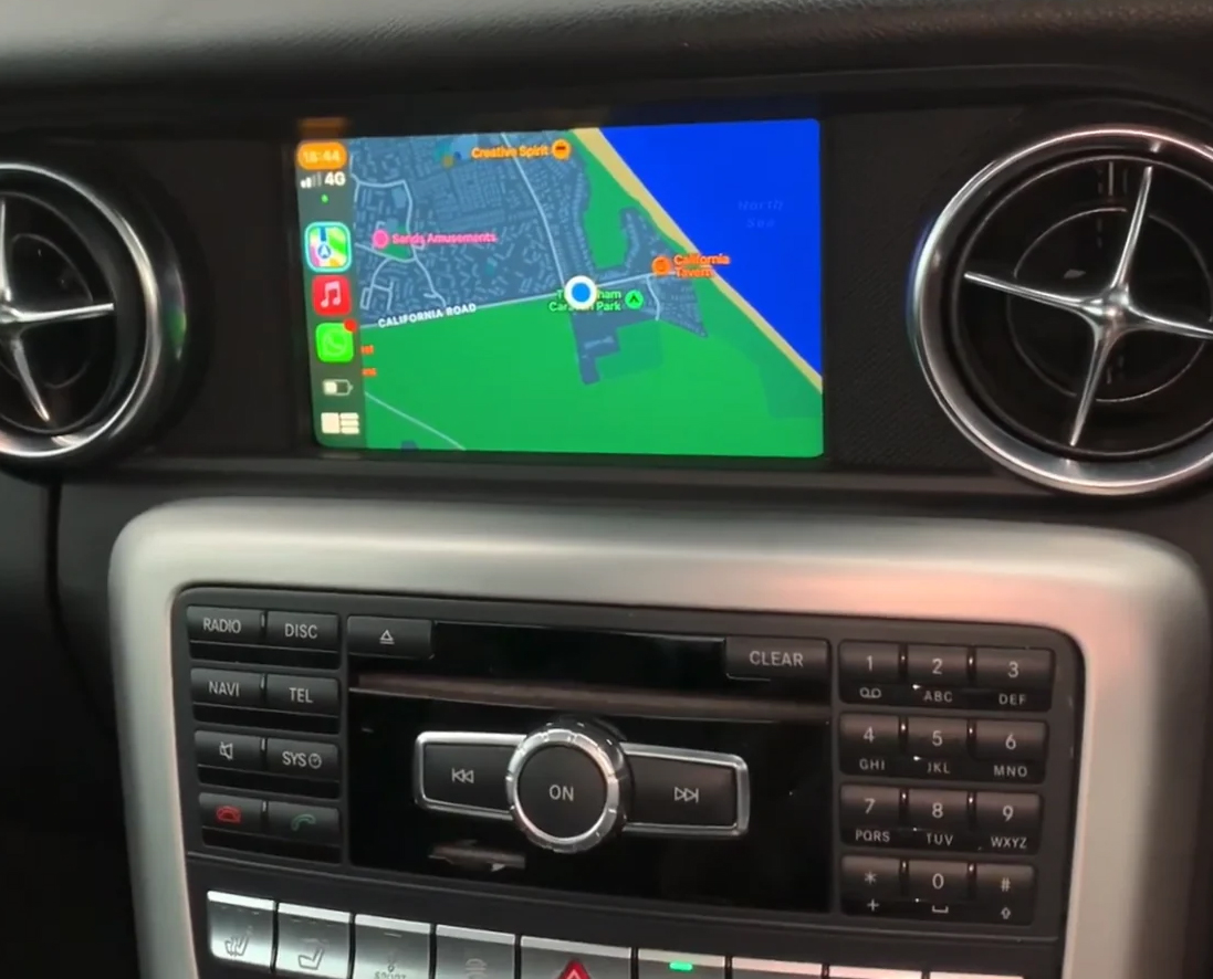 Boîtier CarPlay & Android Auto Sans Fil pour Mercedes SLK & SLC (2011-2018) - Compatible Écran d\'Origine