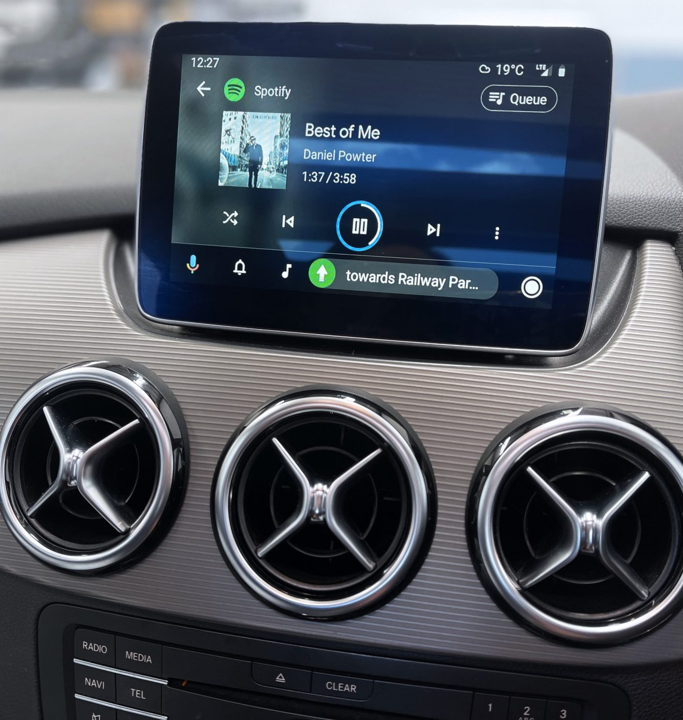 Boîtier CarPlay & Android Auto Sans Fil pour Mercedes Classe B (2013-2018) - Compatible Écran d\'Origine