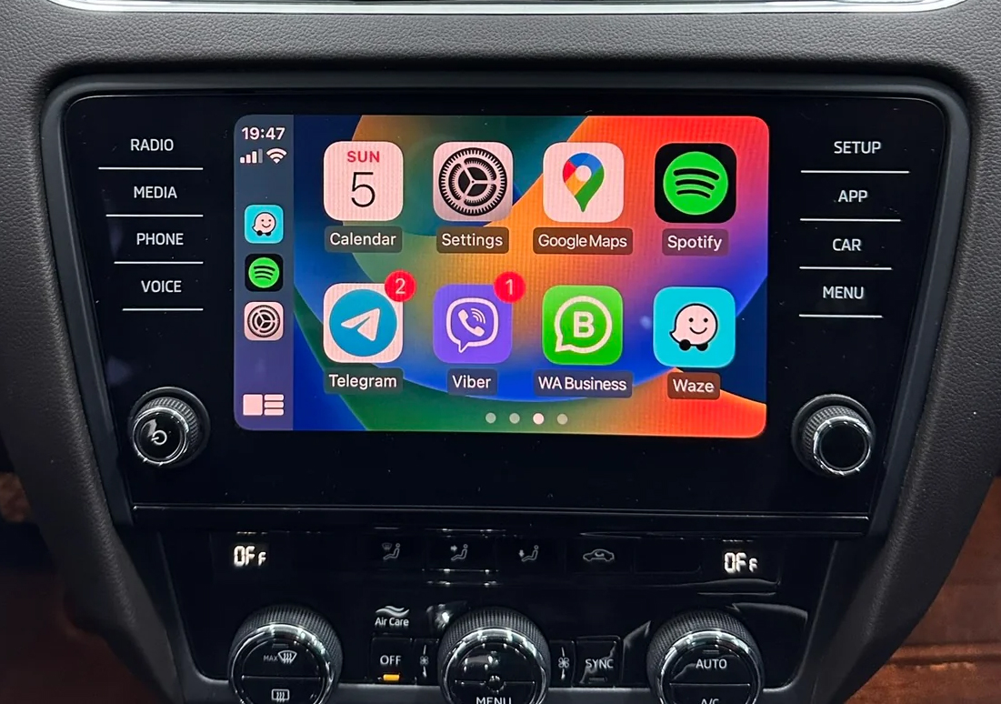 Boîtier CarPlay & Android Auto Sans Fil pour Skoda Octavia (2013-2020) - Compatible Écran d\'Origine