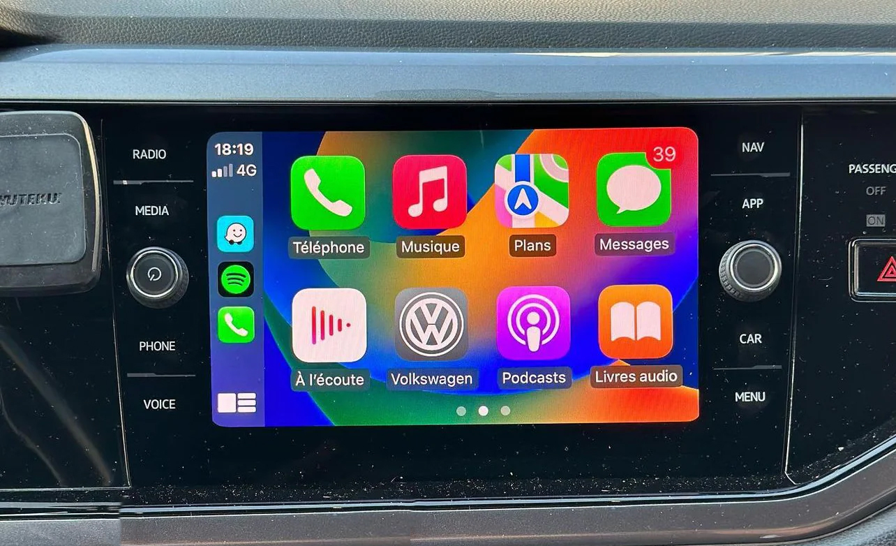 Boîtier CarPlay & Android Auto Sans Fil pour Volkswagen Polo (depuis 2017) - Compatible Écran d\'Origine