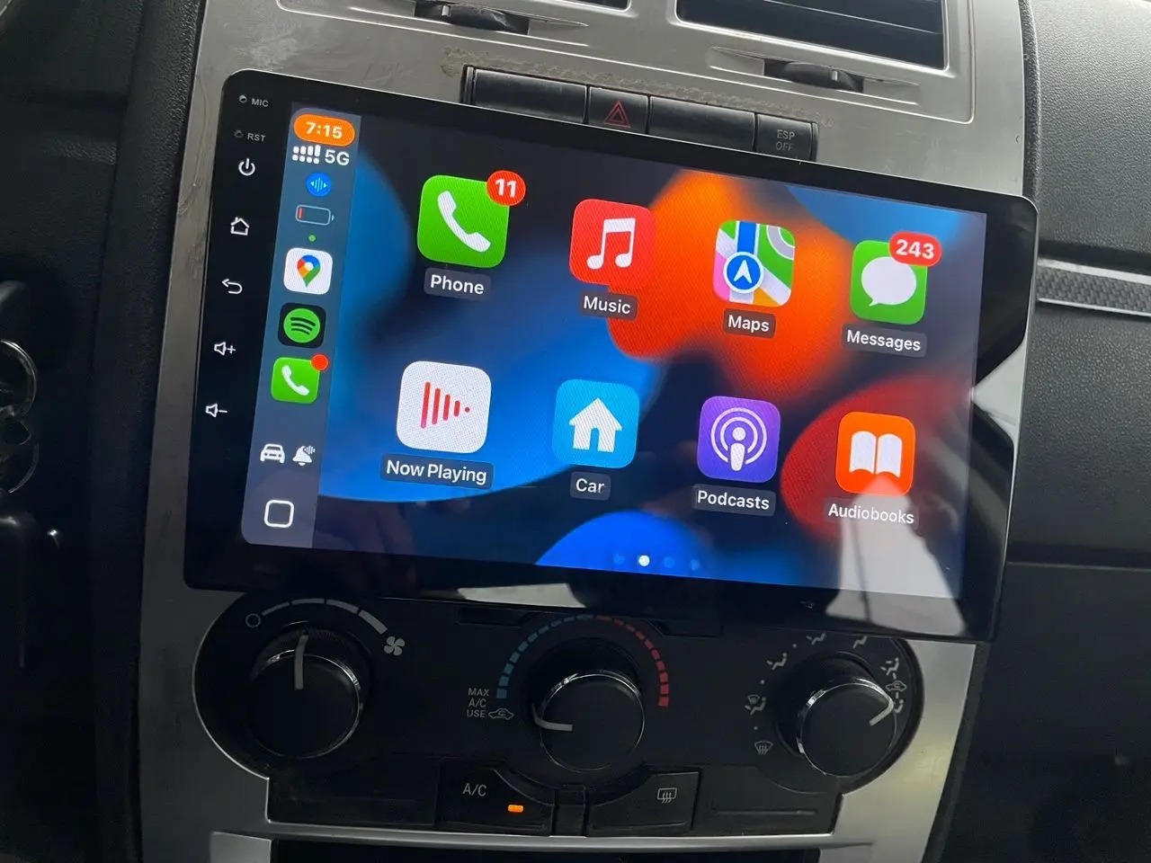 Autoradio Carplay GPS écran tactile QLED Android Auto Dodge Charger et Magnum de 2008 à 2010