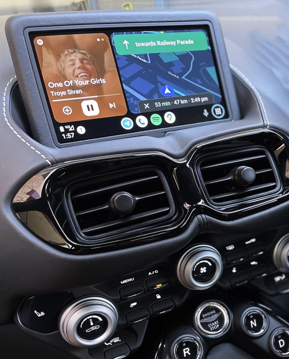 carplay-vantage-01