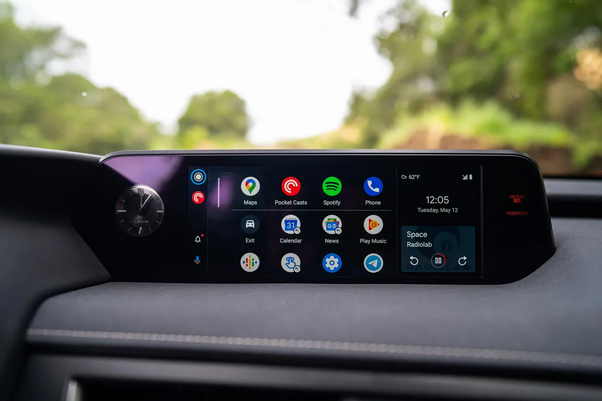 android-auto-UX200-UX250h-UX300e-00