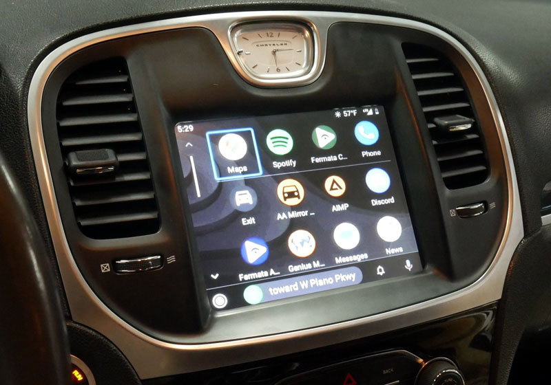 android-auto-chrysler300-00