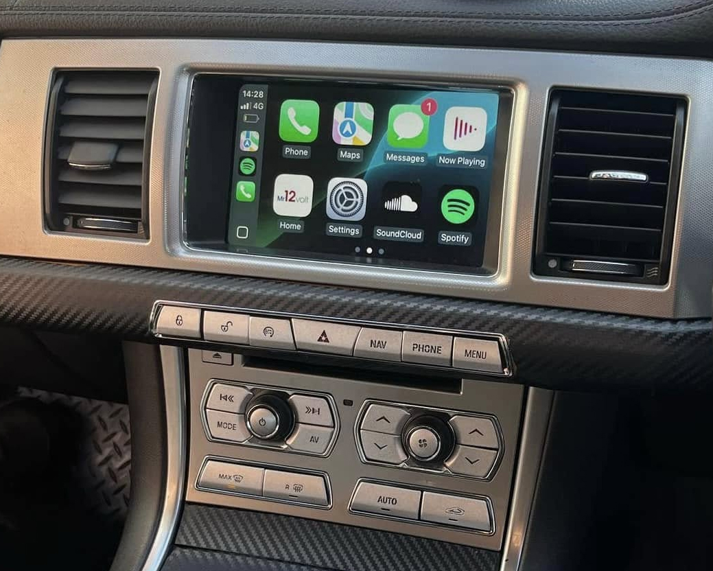 carplay-jaguar-XF-00