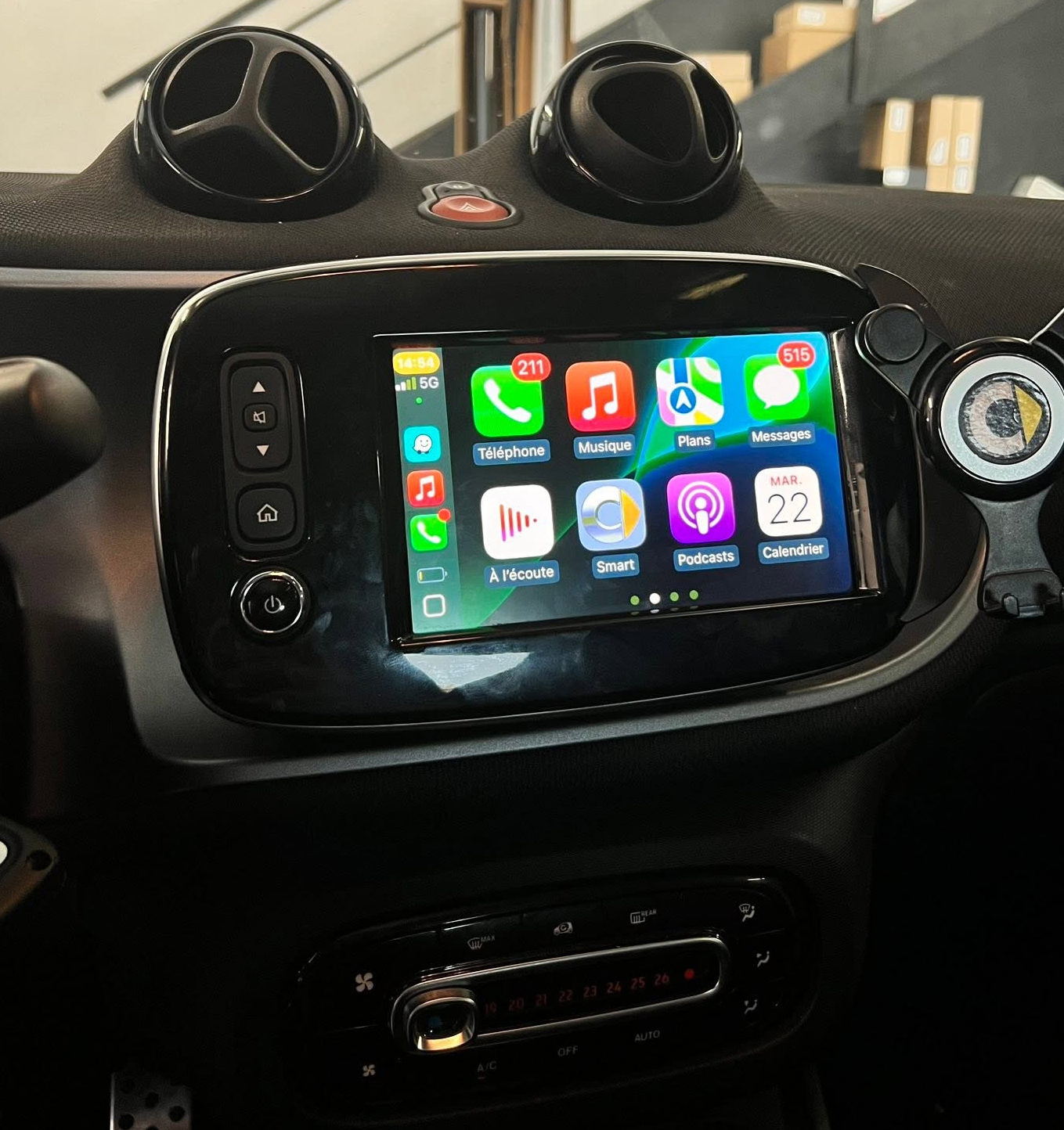carplay-fortwo2015-1