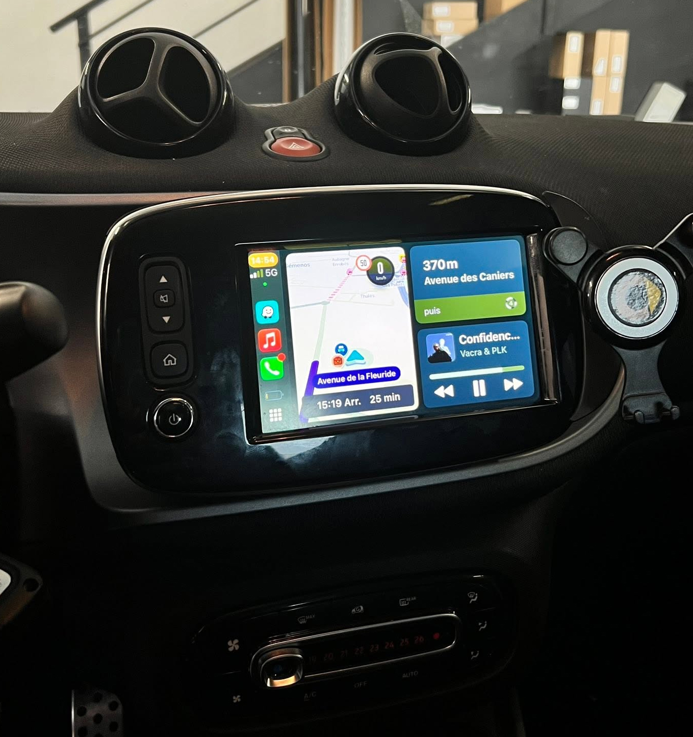 Boîtier CarPlay & Android Auto Sans Fil pour Smart Fortwo & Forfour (2015-2019) - Compatible Écran d\'Origine