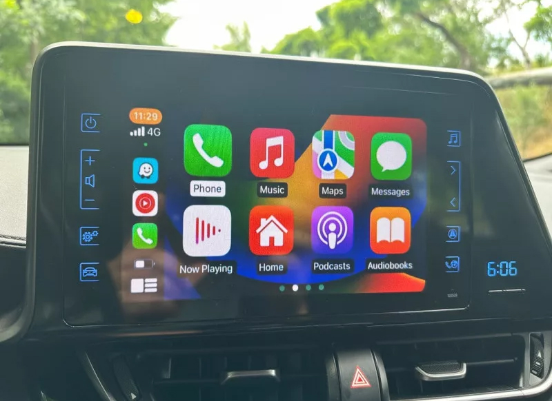 Toyota-CHR-carplay-01