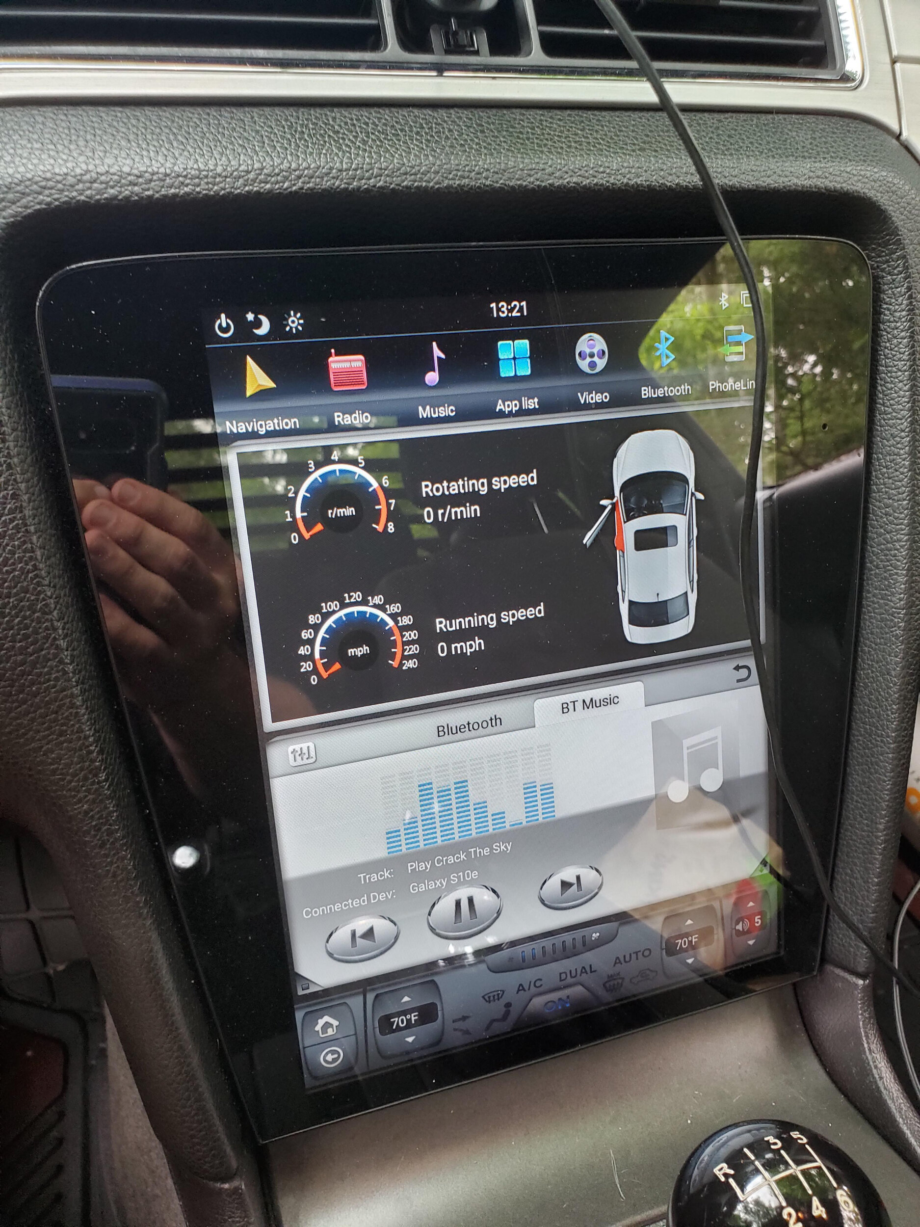 Ecran Tesla Style GPS Android 13.0 et Apple Carplay sans fil Ford Mustang de 2010 à 2014