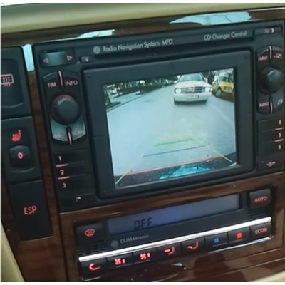 Boitier vidéo avec une entrée caméra de recul Audi A4, Audi A6 RNS-D et Volkswagen MFD1