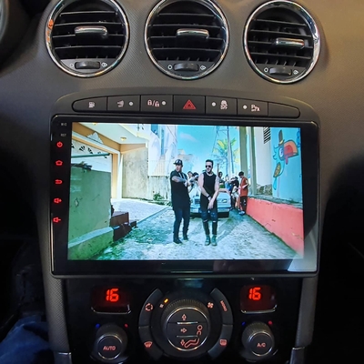 Ecran tactile QLED GPS Apple Carplay et Android Auto sans fil Peugeot 308 et Peugeot RCZ