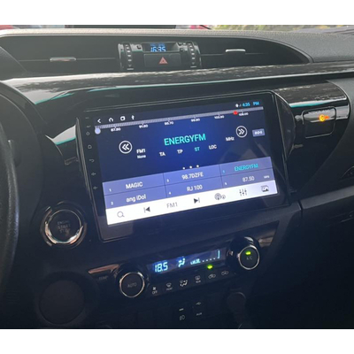 Ecran tactile QLED GPS Apple Carplay et Android Auto sans fil Toyota Hilux depuis 2015