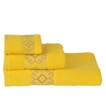 Broderie jaune 1