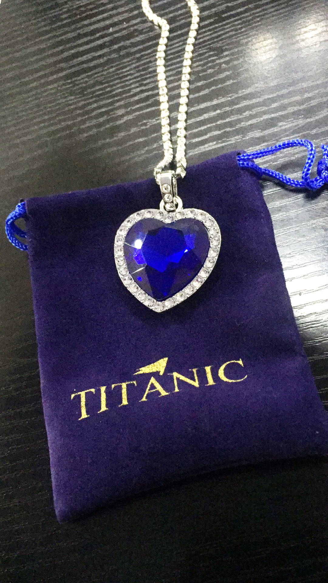 Pendentif-le-c-ur-de-l-oc-an-de-couleur-bleue-provenant-du-Titanic-collier-symbole